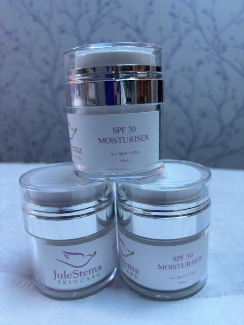 SPF 30 with  Niacinamide - Your perfect glow